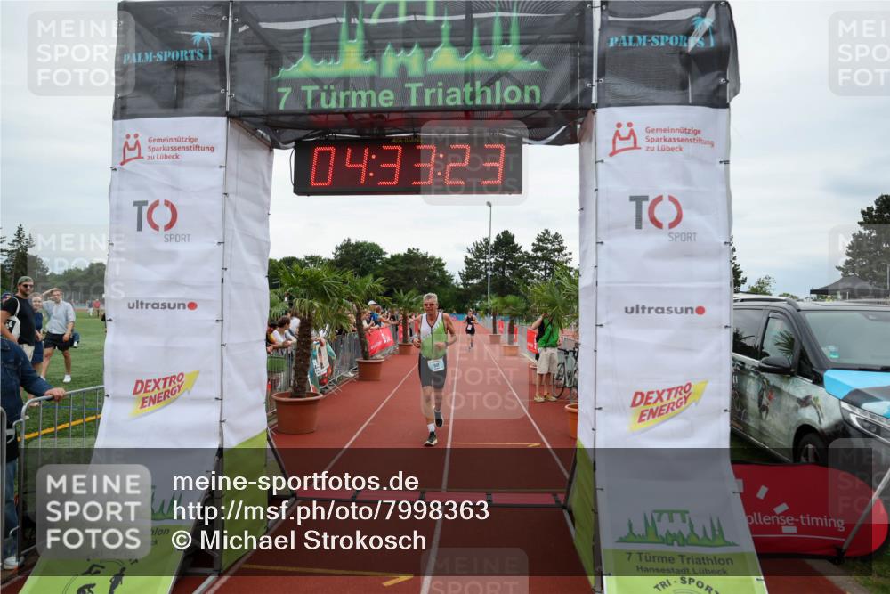 15.06.2025 - 7 Türme Triathlon Michael Strokosch http://msf.ph/oto/7998363 15.06.2025 14:33:23 Ziel 577, 985 meine-sportfotos.de