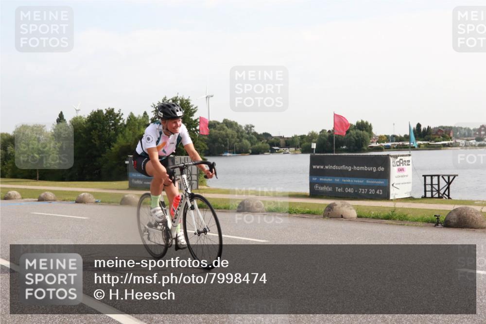 15.06.2025 - 27. Vierlanden-Triathlon H.Heesch http://msf.ph/oto/7998474 15.06.2025 09:50:11 Radfahren 209 meine-sportfotos.de