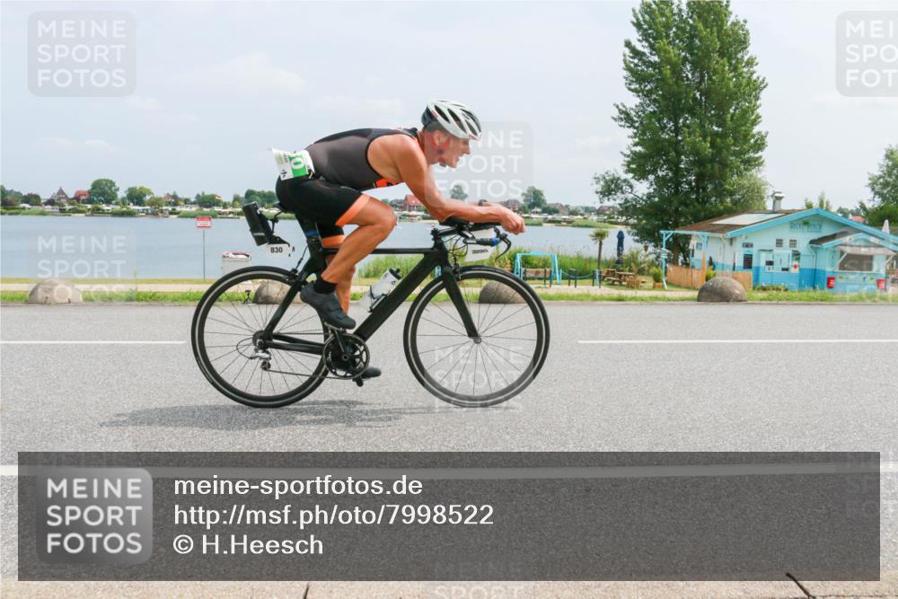 21.06.2025 - 27. Vierlanden-Triathlon H.Heesch http://msf.ph/oto/7998522 15.06.2025 12:30:54 Radfahren 830, 1049, 1050, 1051, 1052 meine-sportfotos.de