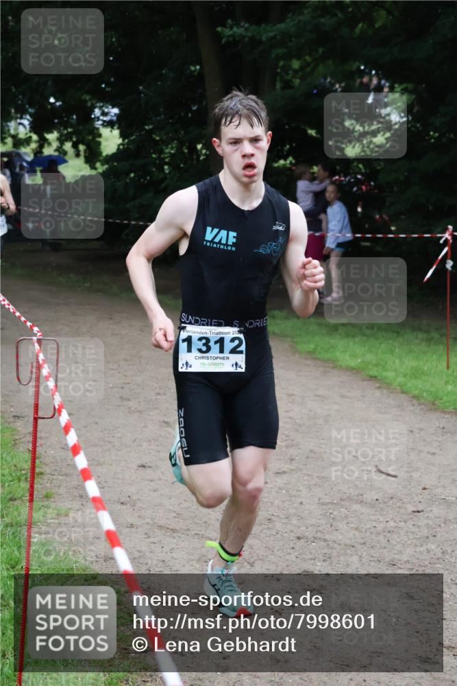21.06.2025 - 27. Vierlanden-Triathlon Lena Gebhardt http://msf.ph/oto/7998601 15.06.2025 13:57:03 Laufen 202, 1312 meine-sportfotos.de