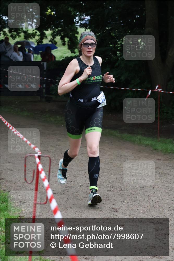 21.06.2025 - 27. Vierlanden-Triathlon Lena Gebhardt http://msf.ph/oto/7998607 15.06.2025 13:57:04 Laufen 3, 3 meine-sportfotos.de