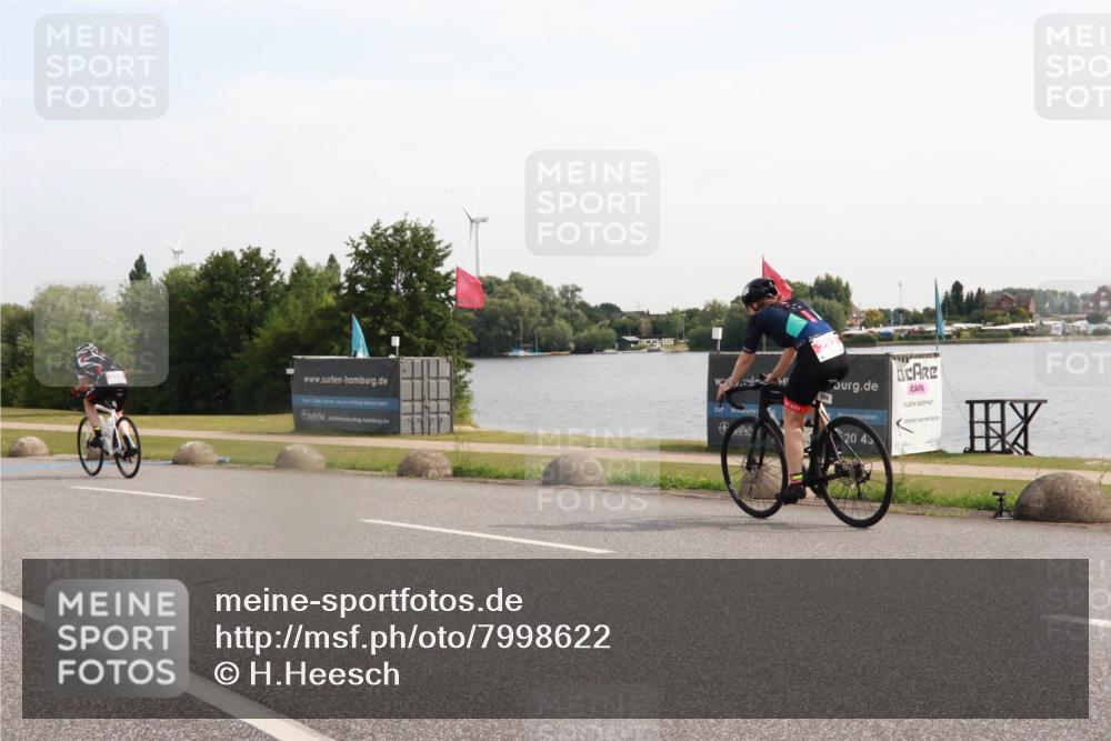 15.06.2025 - 27. Vierlanden-Triathlon H.Heesch http://msf.ph/oto/7998622 15.06.2025 09:52:23 Radfahren 51, 214, 223, 226, 231, 251 meine-sportfotos.de