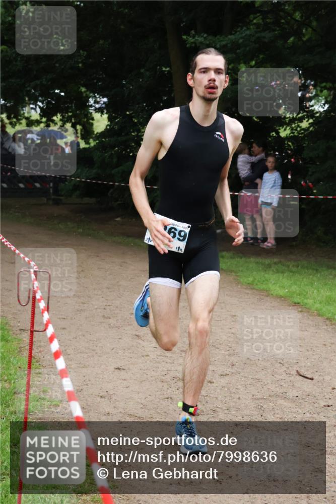 21.06.2025 - 27. Vierlanden-Triathlon Lena Gebhardt http://msf.ph/oto/7998636 15.06.2025 13:57:11 Laufen 69, 4 meine-sportfotos.de