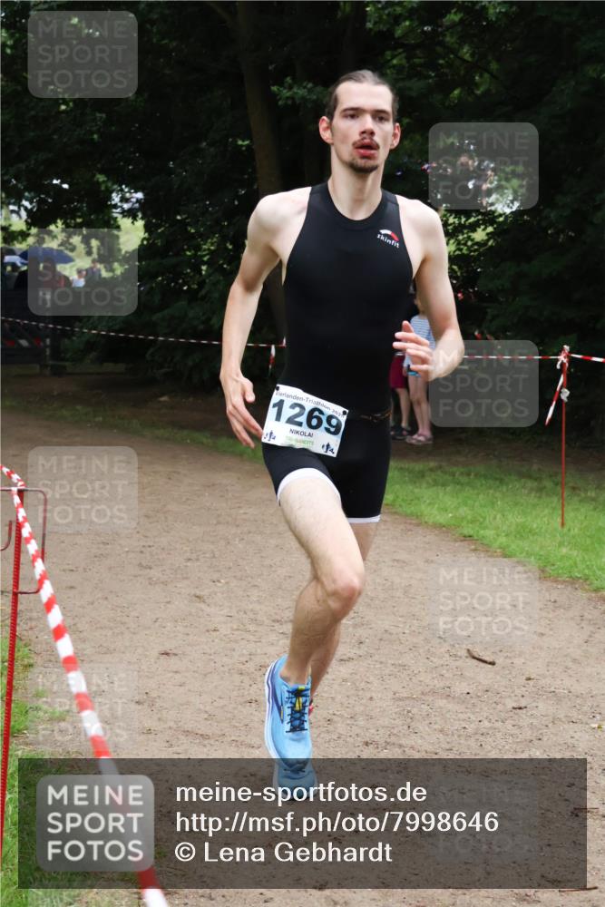 21.06.2025 - 27. Vierlanden-Triathlon Lena Gebhardt http://msf.ph/oto/7998646 15.06.2025 13:57:12 Laufen 202, 1269, 14 meine-sportfotos.de