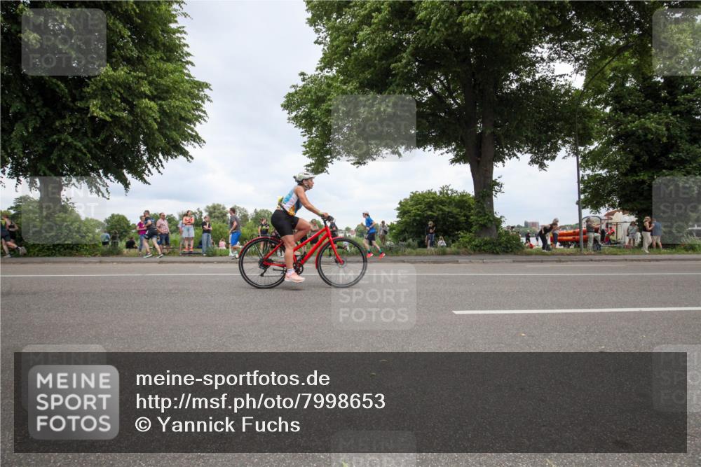 15.06.2025 - 7 Türme Triathlon Yannick Fuchs http://msf.ph/oto/7998653 15.06.2025 13:59:58 Radfahren 783 meine-sportfotos.de