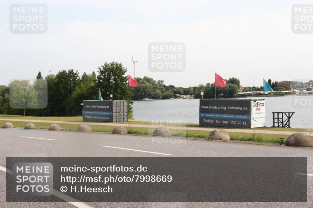 15.06.2025 - 27. Vierlanden-Triathlon H.Heesch http://msf.ph/oto/7998669 15.06.2025 09:53:09 Radfahren 61 meine-sportfotos.de