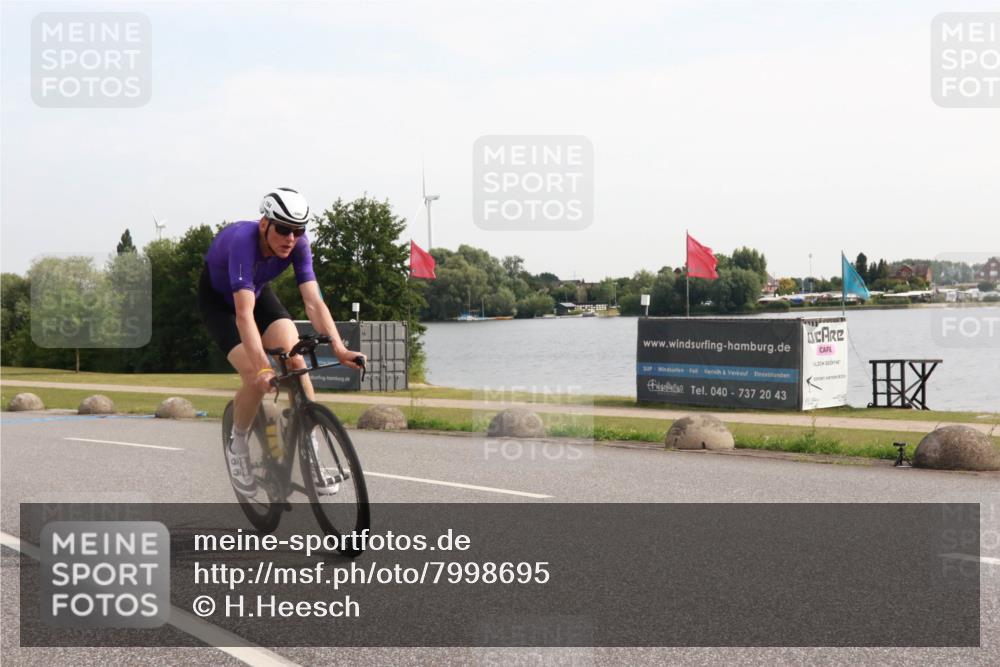 15.06.2025 - 27. Vierlanden-Triathlon H.Heesch http://msf.ph/oto/7998695 15.06.2025 09:53:40 Radfahren 194 meine-sportfotos.de