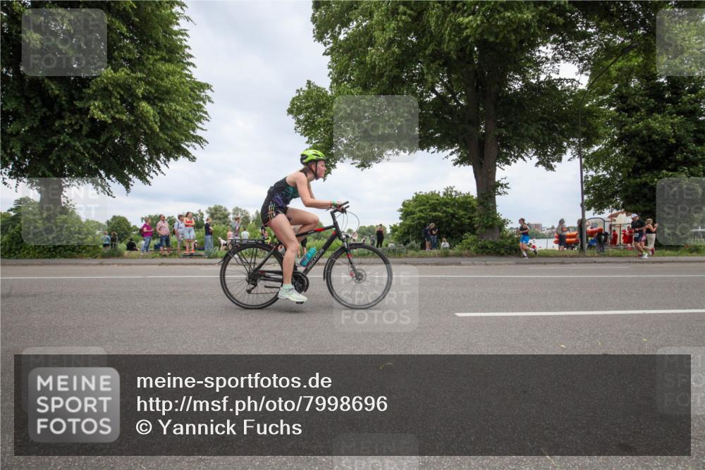 15.06.2025 - 7 Türme Triathlon Yannick Fuchs http://msf.ph/oto/7998696 15.06.2025 14:00:49 Radfahren  meine-sportfotos.de