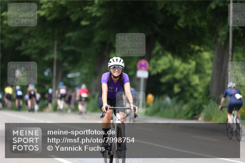 15.06.2025 - 7 Türme Triathlon Yannick Fuchs http://msf.ph/oto/7998754 15.06.2025 13:13:37 Radfahren 1147 meine-sportfotos.de