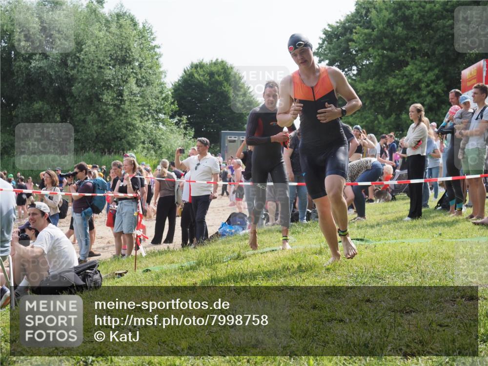 15.06.2025 - 27. Vierlanden-Triathlon KatJ http://msf.ph/oto/7998758 15.06.2025 09:56:12 Schwimmen 268, 277, 285, 312, 315, 349, 357 meine-sportfotos.de