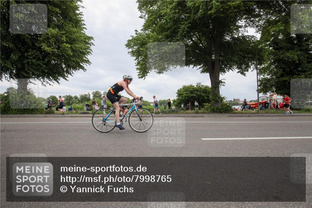 15.06.2025 - 7 Türme Triathlon Yannick Fuchs http://msf.ph/oto/7998765 15.06.2025 14:03:00 Radfahren 887 meine-sportfotos.de