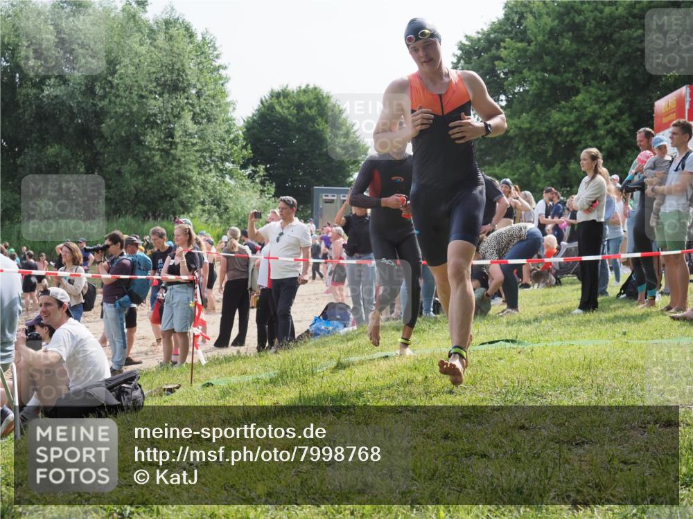 15.06.2025 - 27. Vierlanden-Triathlon KatJ http://msf.ph/oto/7998768 15.06.2025 09:56:12 Schwimmen 268, 277, 285, 312, 315, 349, 357 meine-sportfotos.de