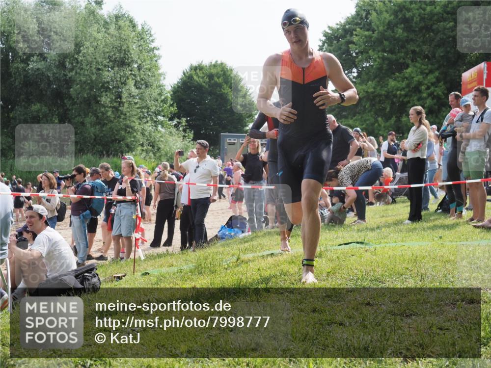 15.06.2025 - 27. Vierlanden-Triathlon KatJ http://msf.ph/oto/7998777 15.06.2025 09:56:12 Schwimmen 268, 277, 285, 312, 315, 349, 357 meine-sportfotos.de