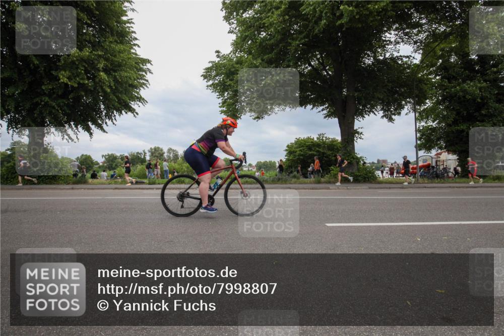 15.06.2025 - 7 Türme Triathlon Yannick Fuchs http://msf.ph/oto/7998807 15.06.2025 14:05:47 Radfahren  meine-sportfotos.de