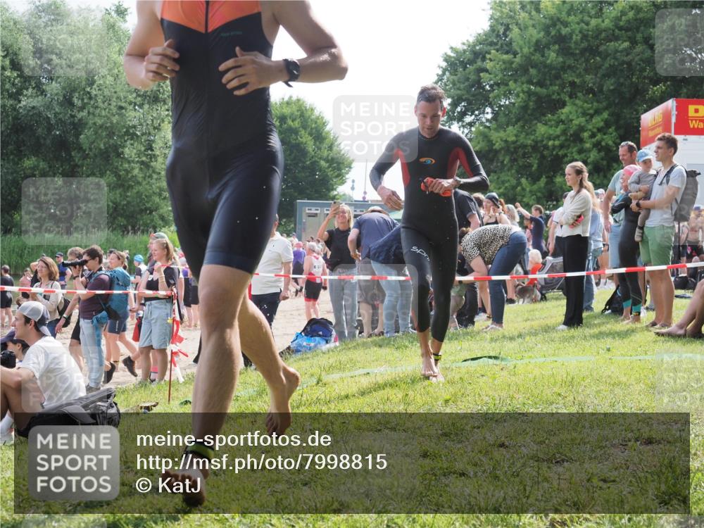 15.06.2025 - 27. Vierlanden-Triathlon KatJ http://msf.ph/oto/7998815 15.06.2025 09:56:13 Schwimmen 268, 277, 285, 314, 315, 349, 357 meine-sportfotos.de