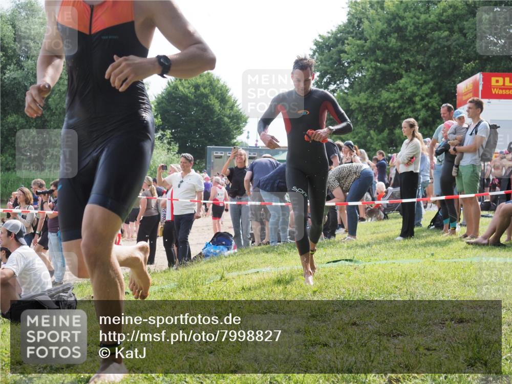 15.06.2025 - 27. Vierlanden-Triathlon KatJ http://msf.ph/oto/7998827 15.06.2025 09:56:13 Schwimmen 268, 277, 285, 314, 315, 349, 357 meine-sportfotos.de