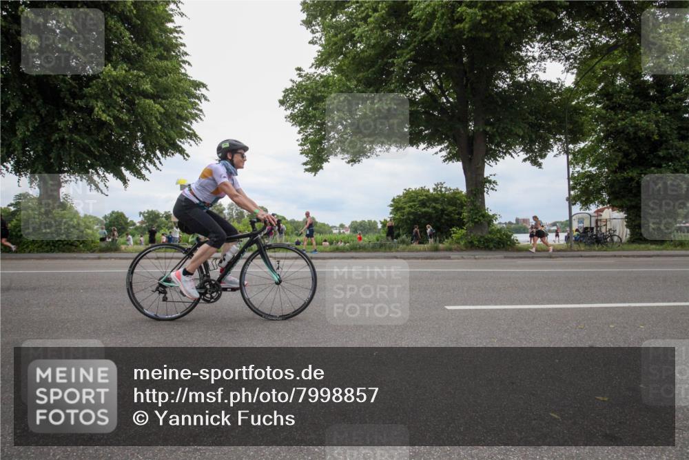 15.06.2025 - 7 Türme Triathlon Yannick Fuchs http://msf.ph/oto/7998857 15.06.2025 14:08:51 Radfahren 838 meine-sportfotos.de
