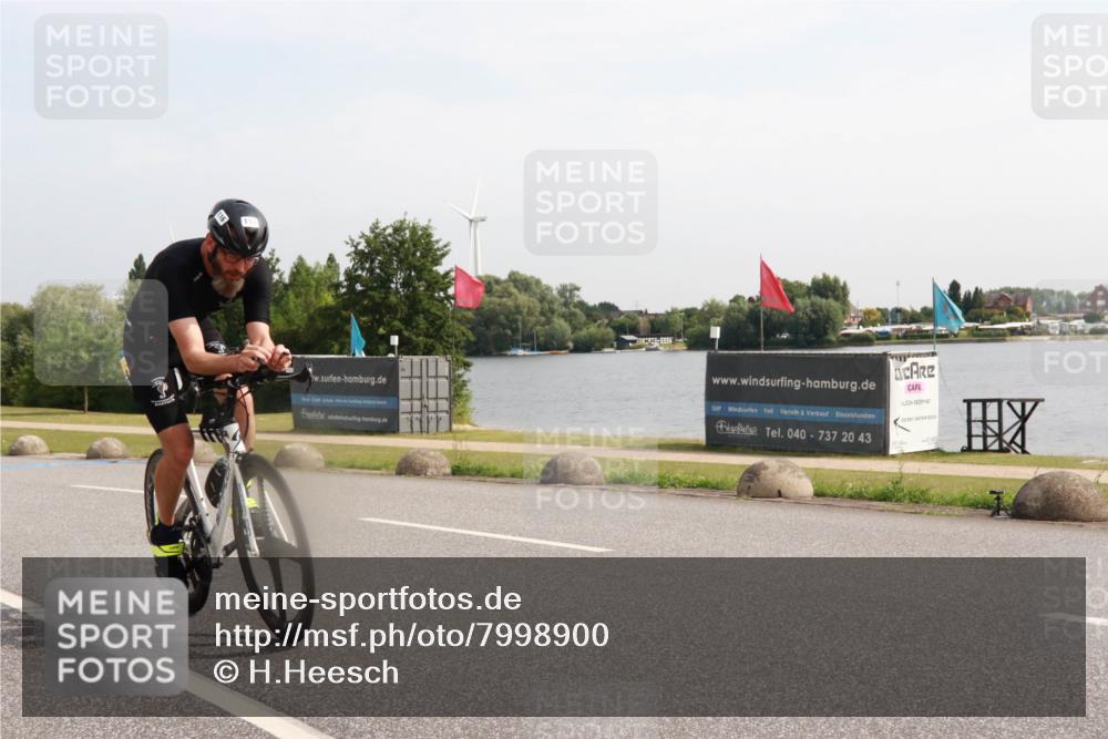 15.06.2025 - 27. Vierlanden-Triathlon H.Heesch http://msf.ph/oto/7998900 15.06.2025 09:58:46 Radfahren 116 meine-sportfotos.de