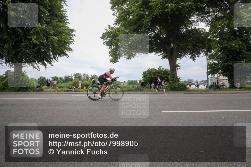 15.06.2025 - 7 Türme Triathlon Yannick Fuchs http://msf.ph/oto/7998905 15.06.2025 14:11:05 Radfahren  meine-sportfotos.de
