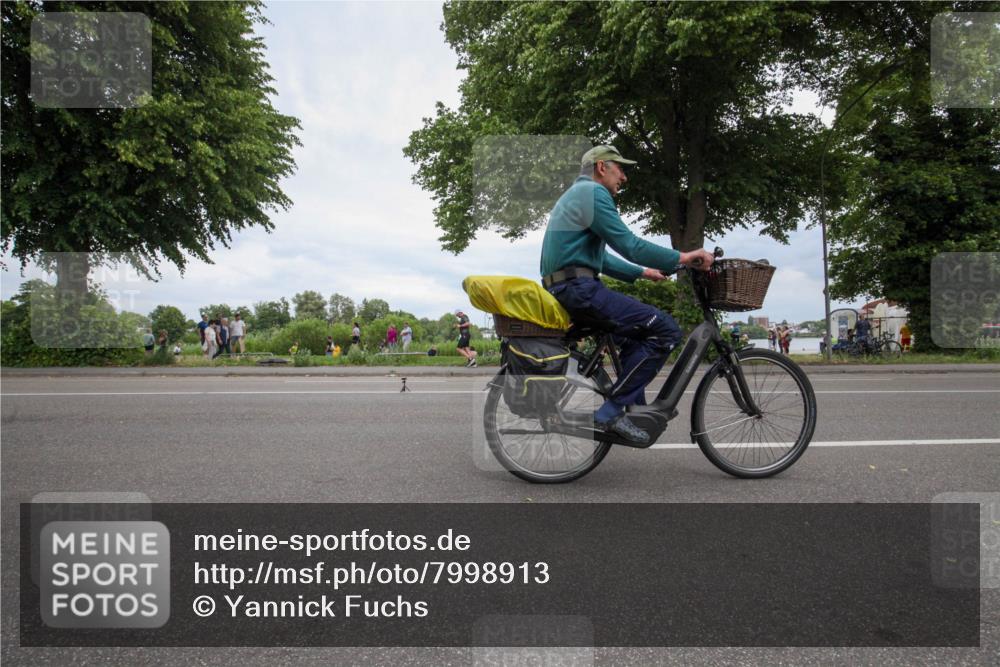 15.06.2025 - 7 Türme Triathlon Yannick Fuchs http://msf.ph/oto/7998913 15.06.2025 14:13:48 Radfahren  meine-sportfotos.de