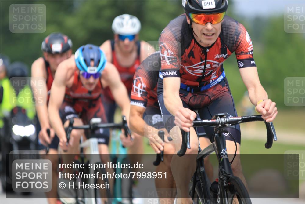 21.06.2025 - 27. Vierlanden-Triathlon H.Heesch http://msf.ph/oto/7998951 15.06.2025 12:29:43 Radfahren 937, 951, 989, 990, 991, 992, 993 meine-sportfotos.de