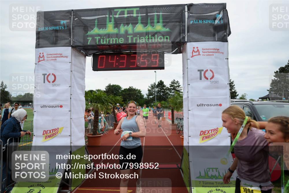 15.06.2025 - 7 Türme Triathlon Michael Strokosch http://msf.ph/oto/7998952 15.06.2025 14:33:58 Ziel 379, 598, 668, 728 meine-sportfotos.de