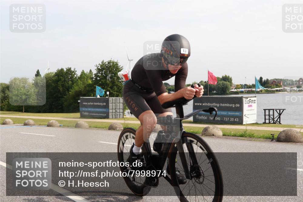 15.06.2025 - 27. Vierlanden-Triathlon H.Heesch http://msf.ph/oto/7998974 15.06.2025 10:01:18 Radfahren 13, 302 meine-sportfotos.de