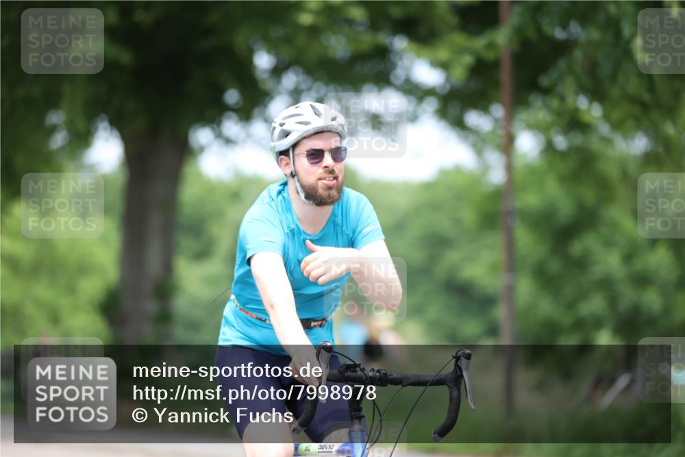 15.06.2025 - 7 Türme Triathlon Yannick Fuchs http://msf.ph/oto/7998978 15.06.2025 13:13:50 Radfahren 195, 216, 563, 787, 1135 meine-sportfotos.de