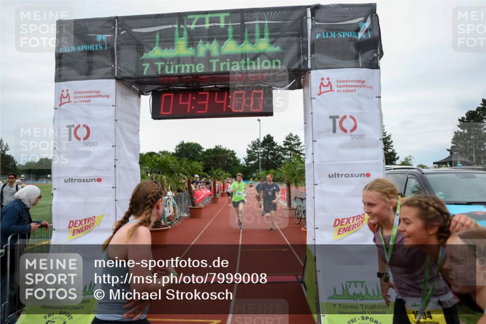 15.06.2025 - 7 Türme Triathlon Michael Strokosch http://msf.ph/oto/7999008 15.06.2025 14:33:59 Ziel 379, 598, 668 meine-sportfotos.de