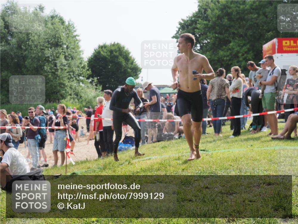 15.06.2025 - 27. Vierlanden-Triathlon KatJ http://msf.ph/oto/7999129 15.06.2025 09:56:21 Schwimmen 260, 277, 314, 315, 323, 349, 438 meine-sportfotos.de