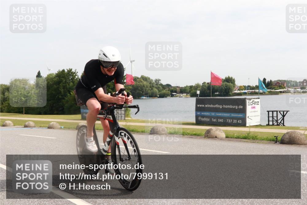 15.06.2025 - 27. Vierlanden-Triathlon H.Heesch http://msf.ph/oto/7999131 15.06.2025 10:17:37 Radfahren 60, 86 meine-sportfotos.de