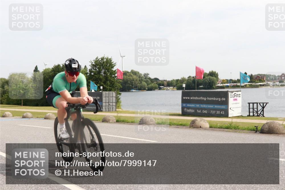 15.06.2025 - 27. Vierlanden-Triathlon H.Heesch http://msf.ph/oto/7999147 15.06.2025 10:17:58 Radfahren 171, 247 meine-sportfotos.de