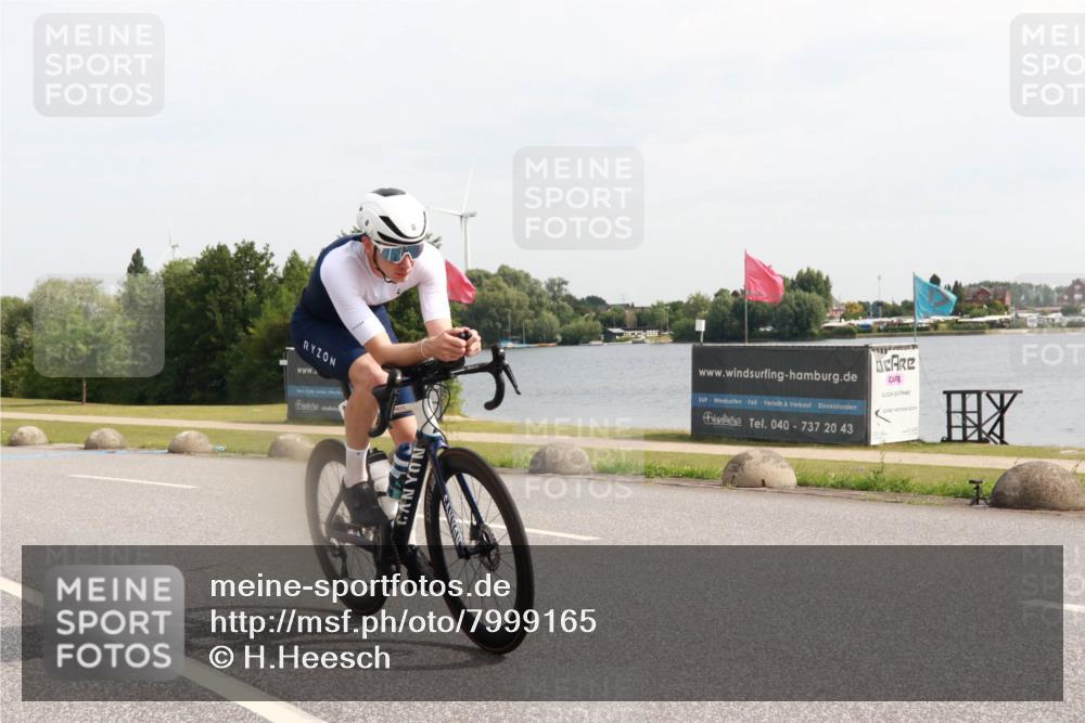 15.06.2025 - 27. Vierlanden-Triathlon H.Heesch http://msf.ph/oto/7999165 15.06.2025 10:19:38 Radfahren 8, 174 meine-sportfotos.de