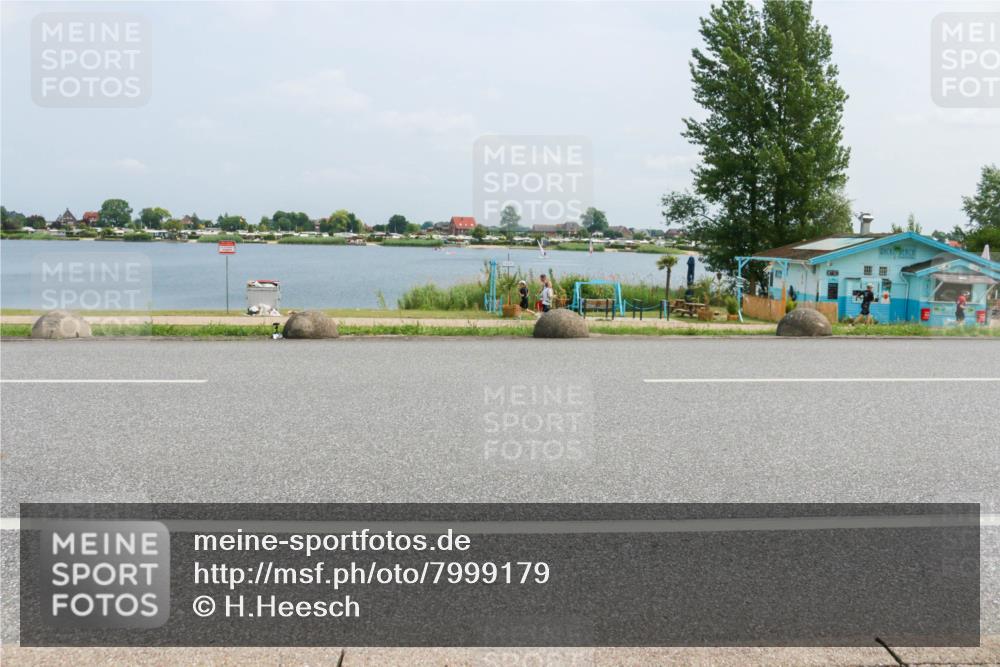 21.06.2025 - 27. Vierlanden-Triathlon H.Heesch http://msf.ph/oto/7999179 15.06.2025 12:31:45 Radfahren 785, 861, 1000, 1001, 1002, 1003 meine-sportfotos.de