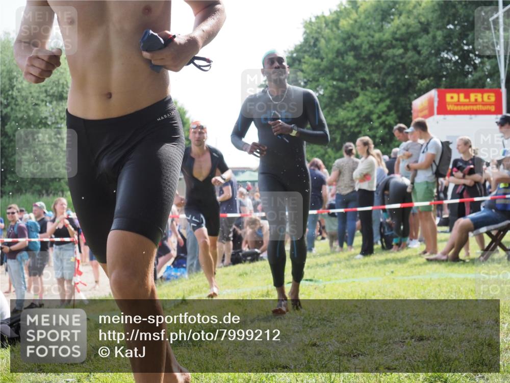 15.06.2025 - 27. Vierlanden-Triathlon KatJ http://msf.ph/oto/7999212 15.06.2025 09:56:22 Schwimmen 260, 314, 315, 323, 349, 438 meine-sportfotos.de