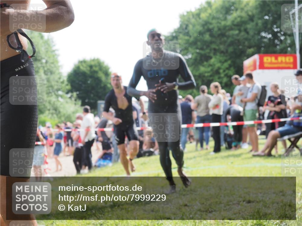 15.06.2025 - 27. Vierlanden-Triathlon KatJ http://msf.ph/oto/7999229 15.06.2025 09:56:23 Schwimmen 260, 314, 315, 323, 349, 438 meine-sportfotos.de