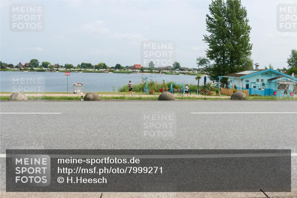 21.06.2025 - 27. Vierlanden-Triathlon H.Heesch http://msf.ph/oto/7999271 15.06.2025 12:31:46 Radfahren 861, 1000, 1001, 1002, 1003 meine-sportfotos.de