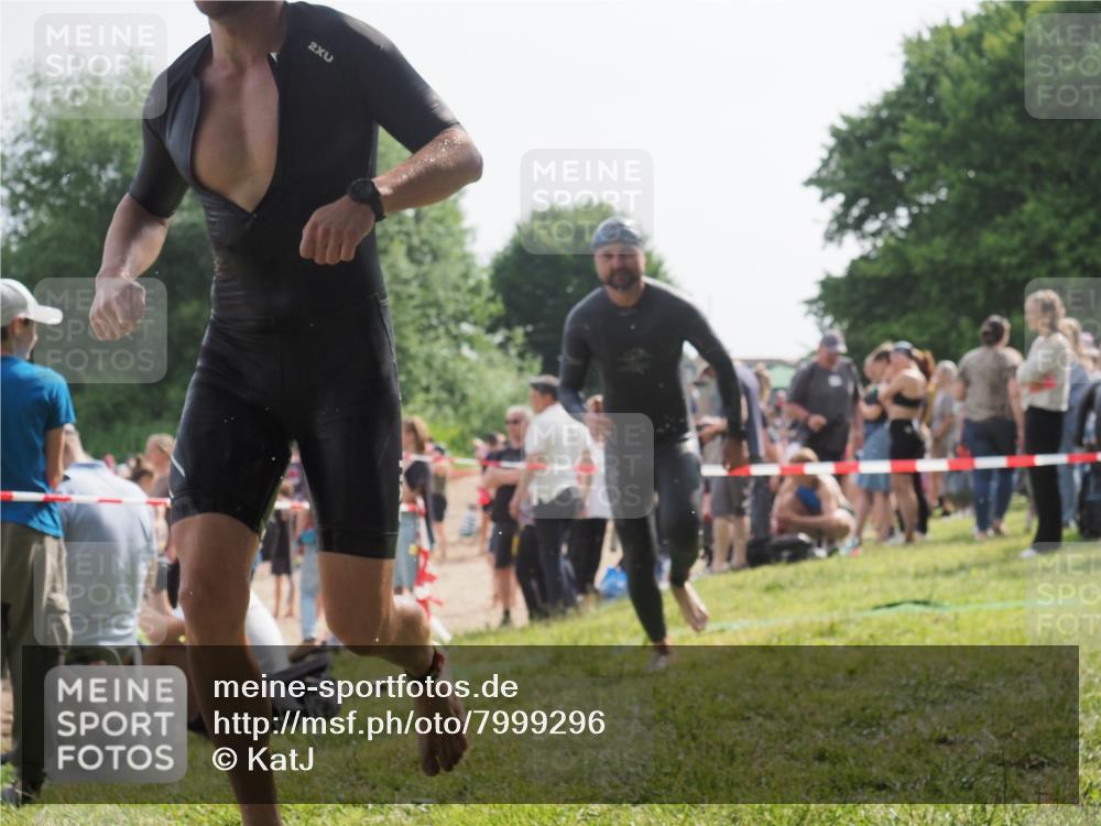 15.06.2025 - 27. Vierlanden-Triathlon KatJ http://msf.ph/oto/7999296 15.06.2025 09:56:25 Schwimmen 260, 314, 315, 323, 438 meine-sportfotos.de