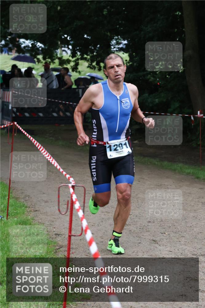 21.06.2025 - 27. Vierlanden-Triathlon Lena Gebhardt http://msf.ph/oto/7999315 15.06.2025 14:00:26 Laufen 1291 meine-sportfotos.de