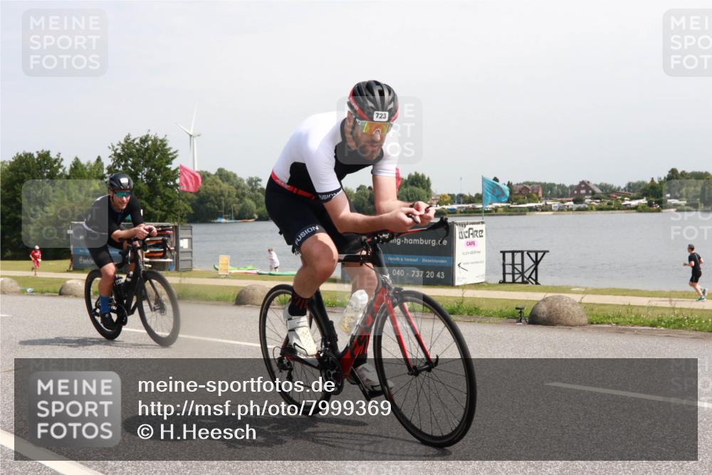 21.06.2025 - 27. Vierlanden-Triathlon H.Heesch http://msf.ph/oto/7999369 15.06.2025 11:39:16 Radfahren 220, 641, 667, 723, 746, 808 meine-sportfotos.de