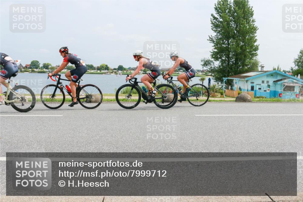 21.06.2025 - 27. Vierlanden-Triathlon H.Heesch http://msf.ph/oto/7999712 15.06.2025 12:32:24 Radfahren 784, 819, 1057, 1058, 1059, 1060 meine-sportfotos.de