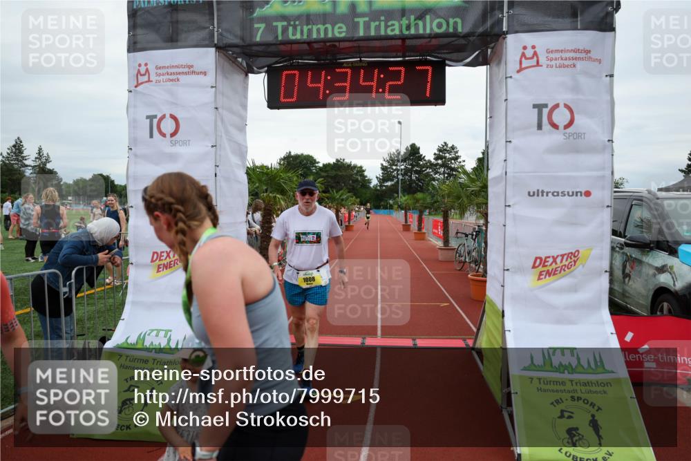 15.06.2025 - 7 Türme Triathlon Michael Strokosch http://msf.ph/oto/7999715 15.06.2025 14:34:27 Ziel 1008 meine-sportfotos.de