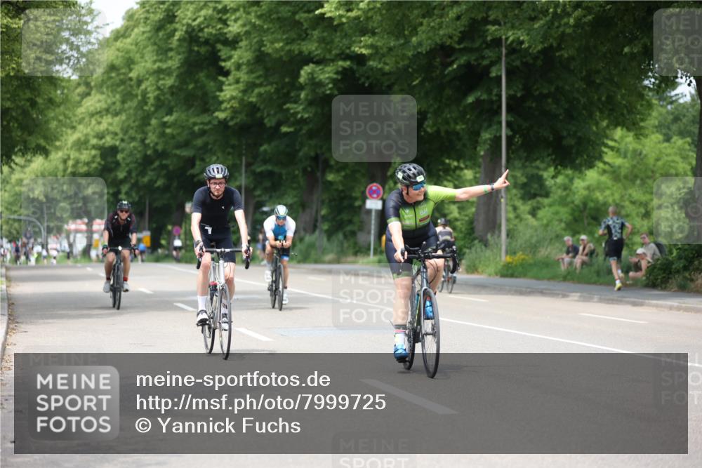 15.06.2025 - 7 Türme Triathlon Yannick Fuchs http://msf.ph/oto/7999725 15.06.2025 13:14:11 Radfahren 213, 258, 418, 487, 501, 722, 809 meine-sportfotos.de