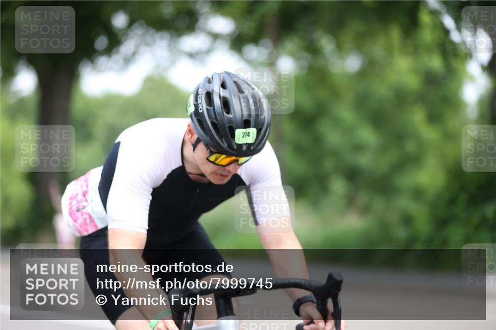 15.06.2025 - 7 Türme Triathlon Yannick Fuchs http://msf.ph/oto/7999745 15.06.2025 12:23:06 Radfahren 274, 331 meine-sportfotos.de