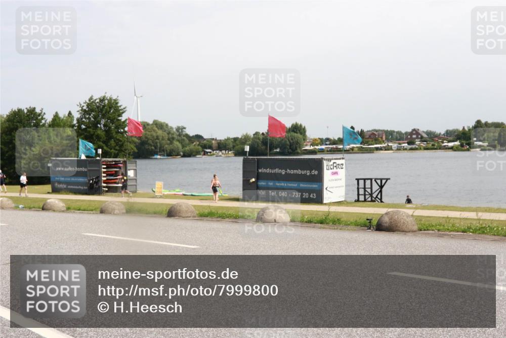 21.06.2025 - 27. Vierlanden-Triathlon H.Heesch http://msf.ph/oto/7999800 15.06.2025 11:40:23 Radfahren  meine-sportfotos.de