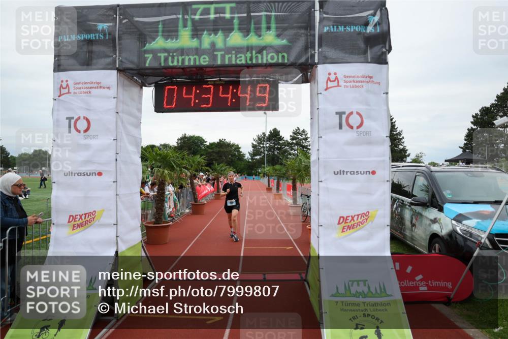 15.06.2025 - 7 Türme Triathlon Michael Strokosch http://msf.ph/oto/7999807 15.06.2025 14:34:49 Ziel 421 meine-sportfotos.de