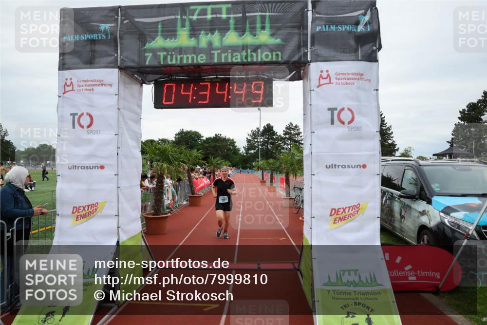15.06.2025 - 7 Türme Triathlon Michael Strokosch http://msf.ph/oto/7999810 15.06.2025 14:34:49 Ziel 421 meine-sportfotos.de