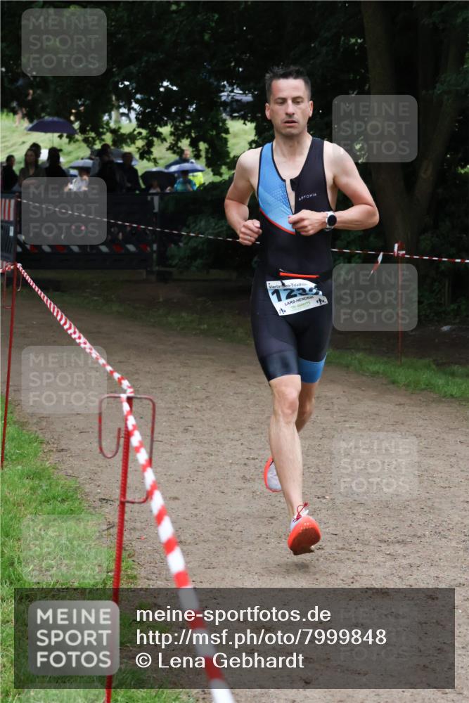 21.06.2025 - 27. Vierlanden-Triathlon Lena Gebhardt http://msf.ph/oto/7999848 15.06.2025 14:01:16 Laufen 123, 2 meine-sportfotos.de