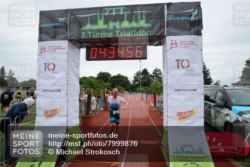 15.06.2025 - 7 Türme Triathlon Michael Strokosch http://msf.ph/oto/7999876 15.06.2025 14:34:55 Ziel 374, 421 meine-sportfotos.de