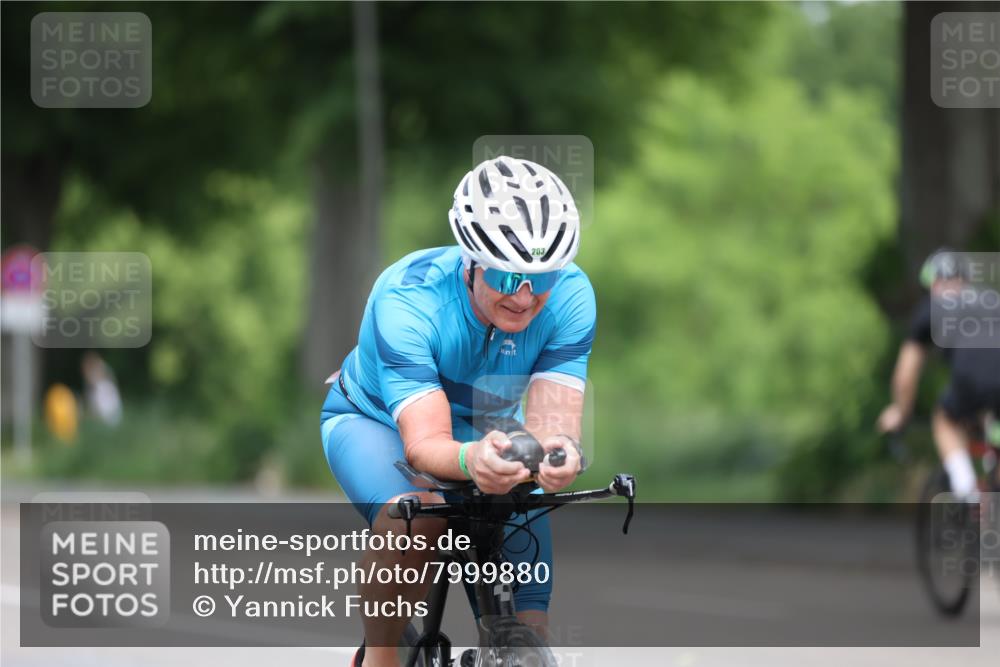 15.06.2025 - 7 Türme Triathlon Yannick Fuchs http://msf.ph/oto/7999880 15.06.2025 12:23:17 Radfahren 470, 570, 637 meine-sportfotos.de